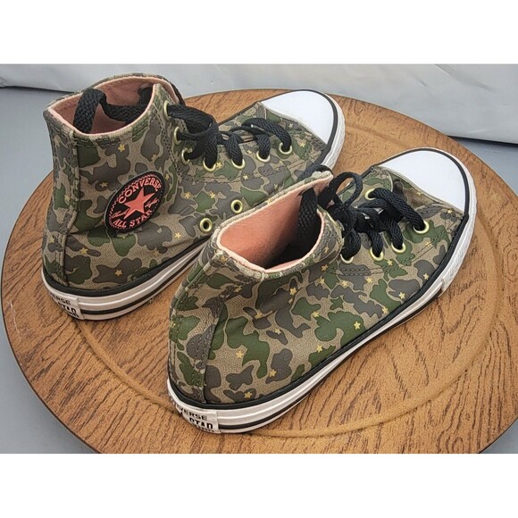 Girls’ Camo Converse Chuck Taylor Hi Tops Size 3 - Picture 3 of 14